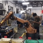 机器人自动剪水口设备