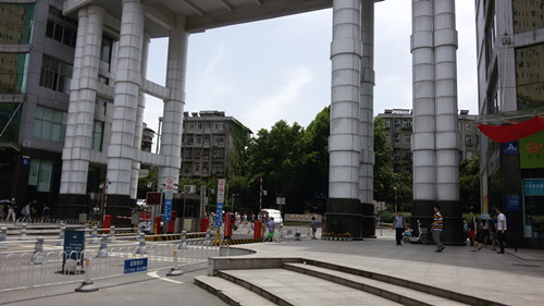 ����ʦ����ѧ300KVA���黯UPS